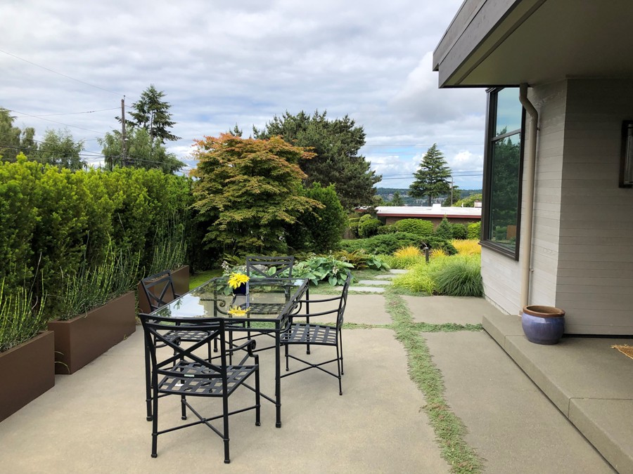 Outdoor Patio Seating Area