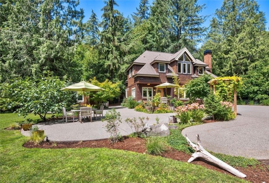 Dutchers Cove - Craftsman Style New Home on Key Peninsula